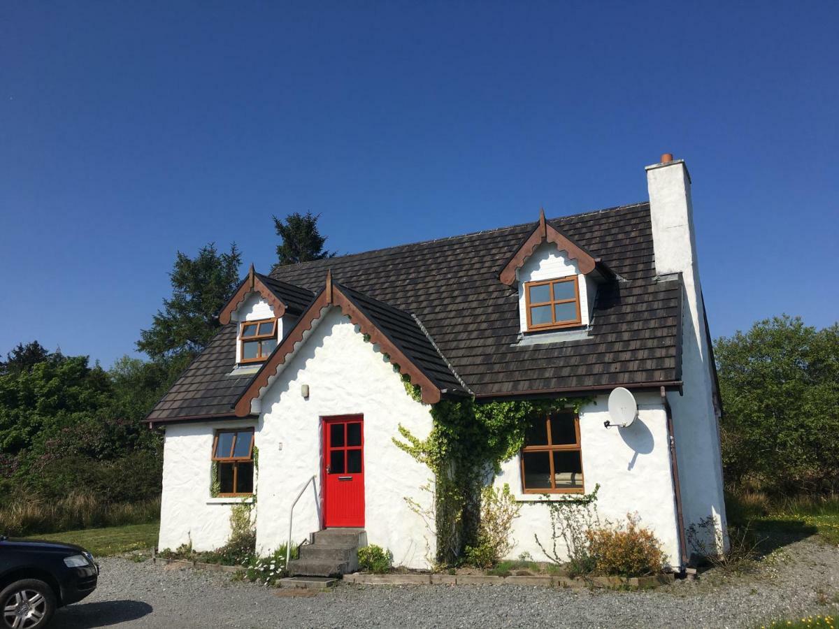 Heatherhill Farm Cottage In Letterfrack Beside Connemara National Park 외부 사진