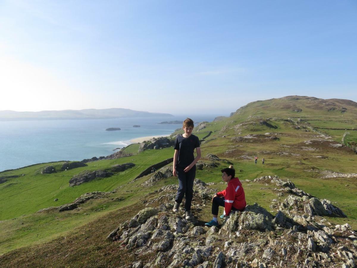 Heatherhill Farm Cottage In Letterfrack Beside Connemara National Park 외부 사진